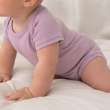 Kurzarm-Body aus 100 % zertifizierter feiner Merinowolle