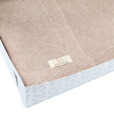 Warme und kuschelige Wickeldecke aus MeriBoo-Merinowolle