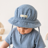 Mütze „Soft Breeze“ aus 100 % Bio-Musselin mit verlängertem Rückenteil zum Schutz des Nackens