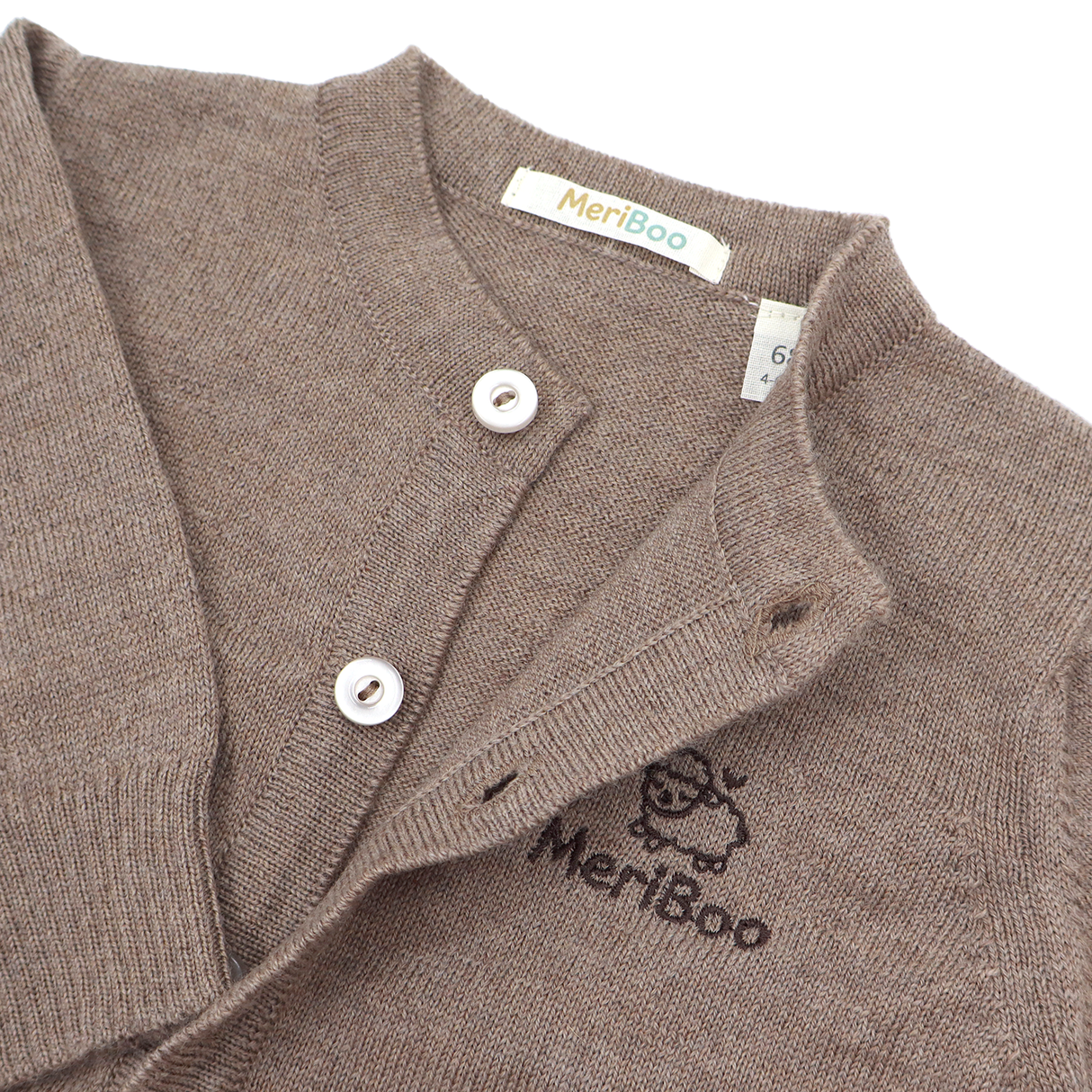 Strickjacke aus 100 % organischer Merinowolle